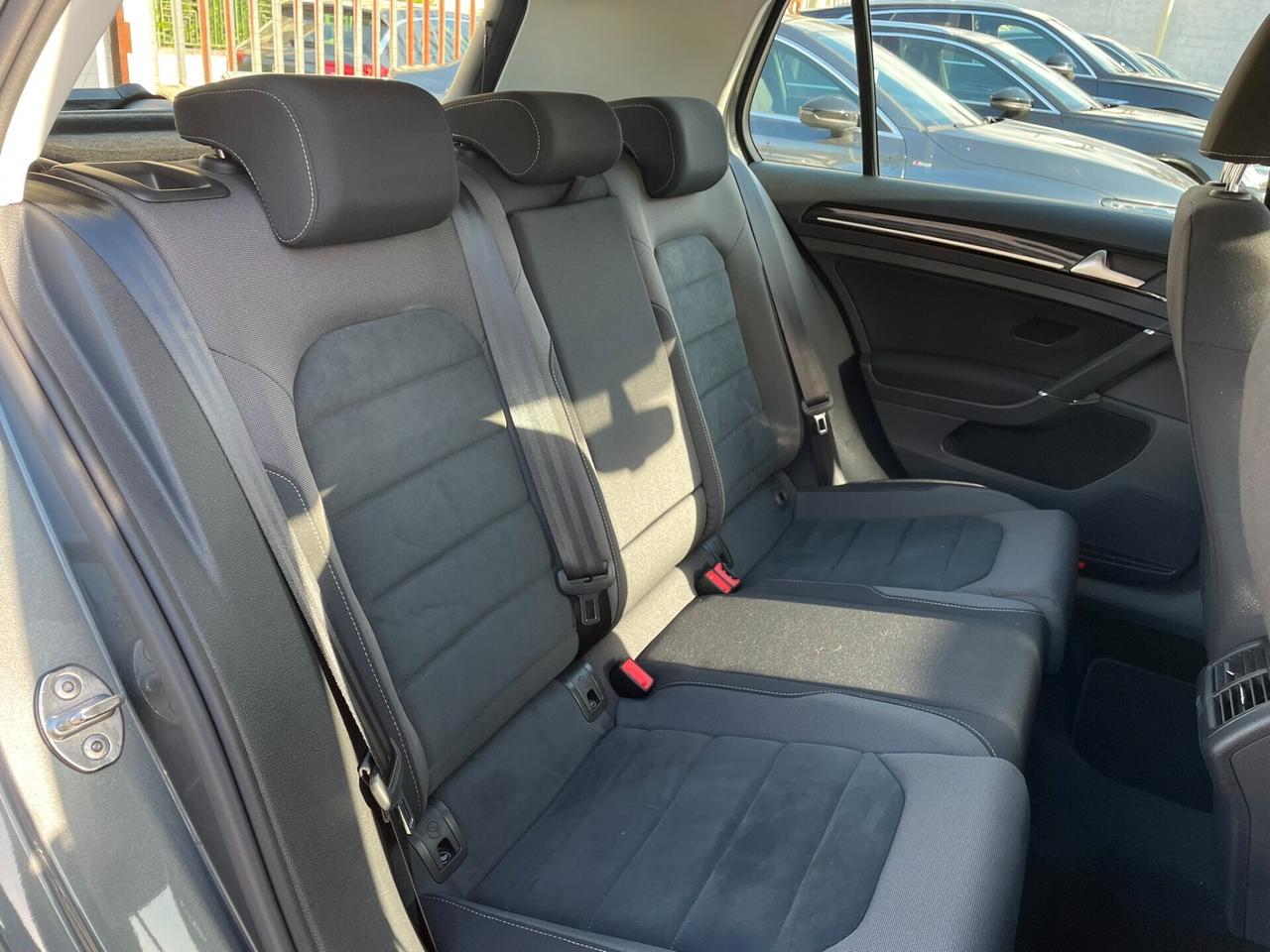 Volkswagen Golf Executive 2.0 TDI 150CV DSG