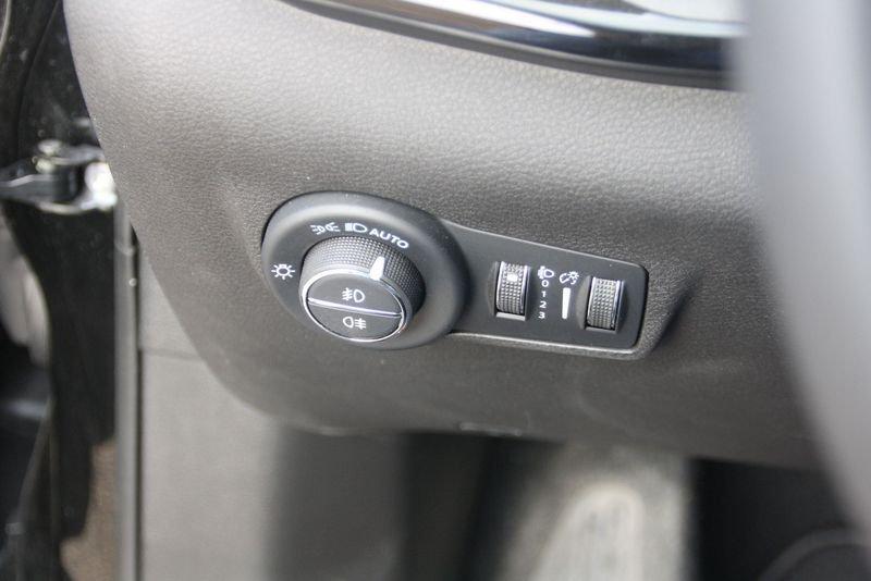 Jeep Compass e-Hybrid 1.5 Turbo MHEV T4 96kW Summit DDCT
