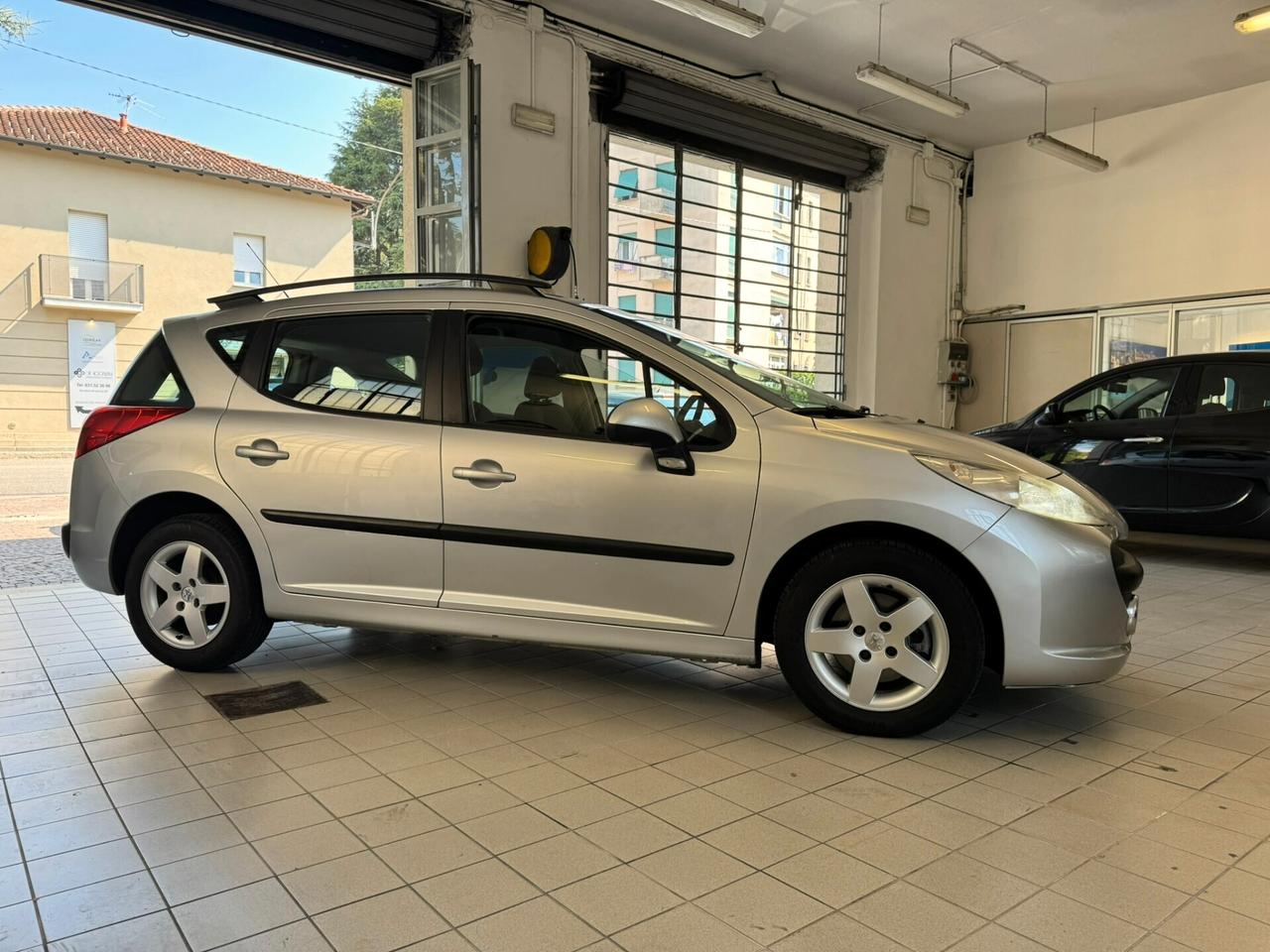 Peugeot 207 1.4 BENZINA 95 CV SW OK NEOPATENTATI