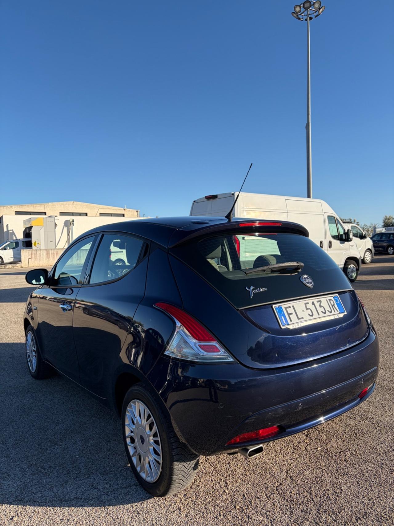 Lancia Ypsilon 1.3 MJT 16V 95 CV 5 porte S&S Mya
