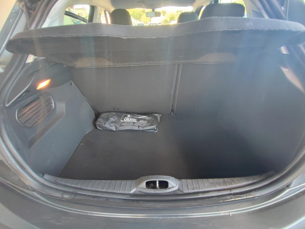 Peugeot 208 PureTech 82 5 porte Allure