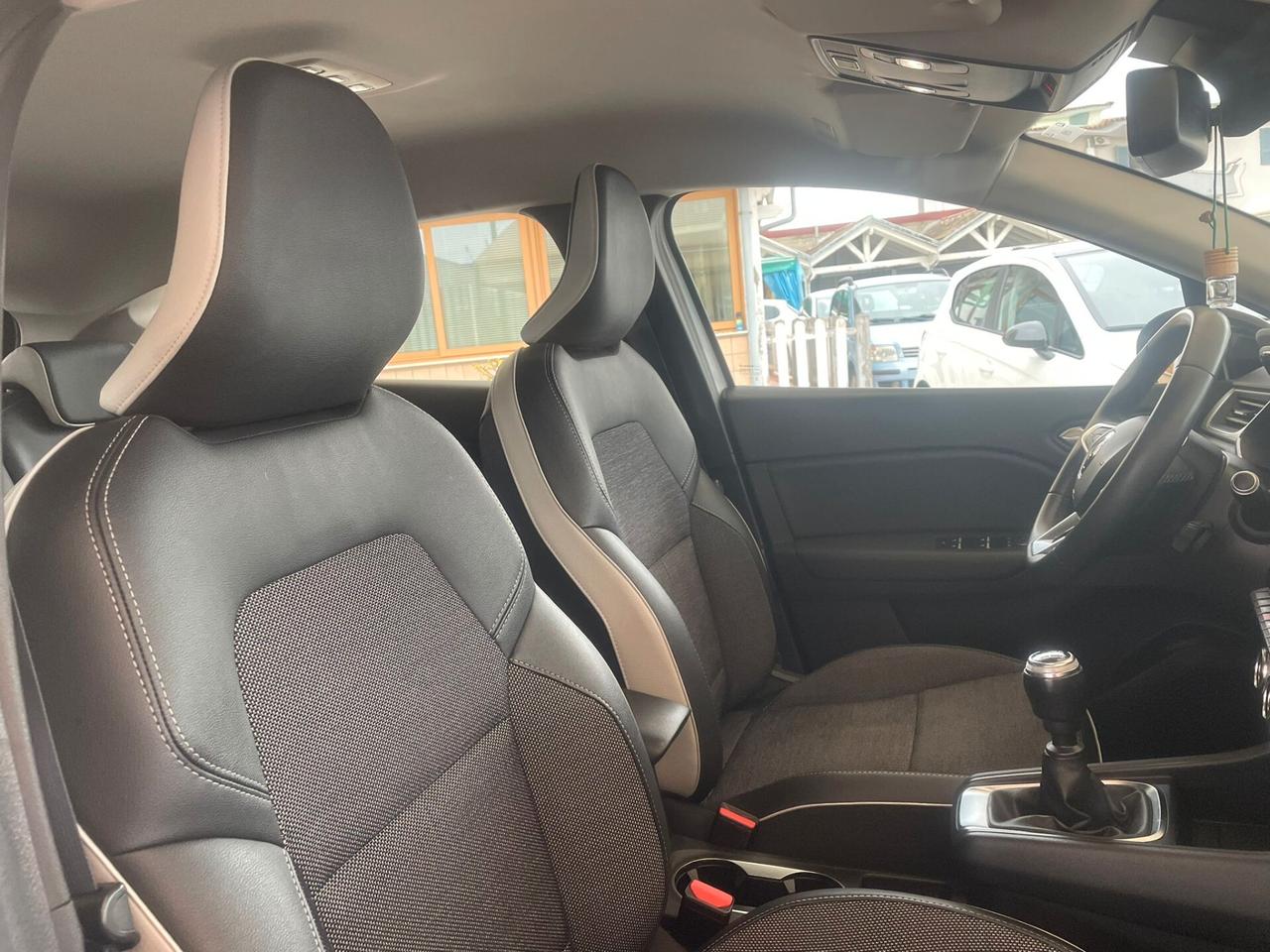 Renault Captur TCe 100 CV GPL Intens