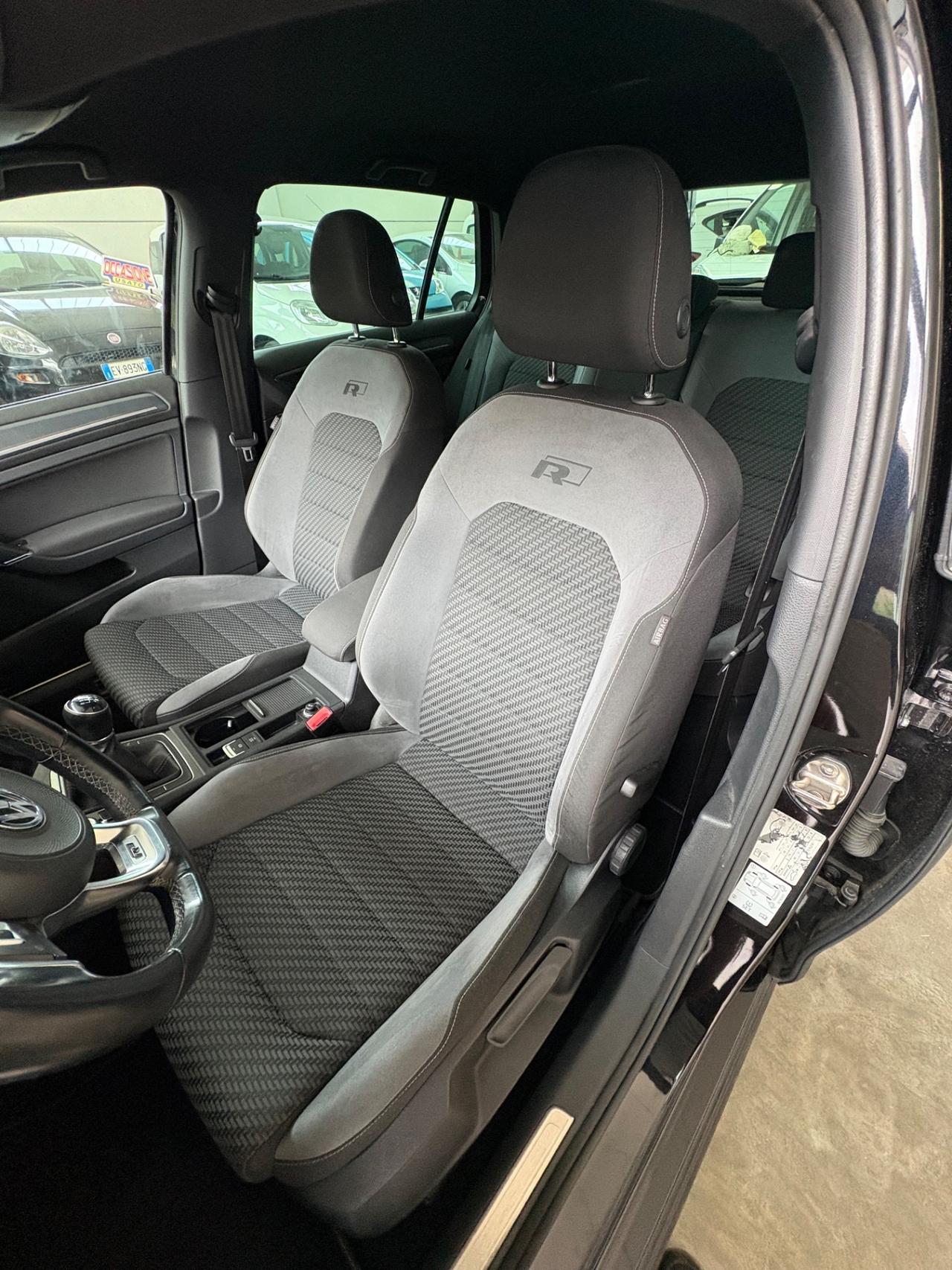 Volkswagen Golf 1.4 TSI 125 CV 5p Sport r-line km digitale