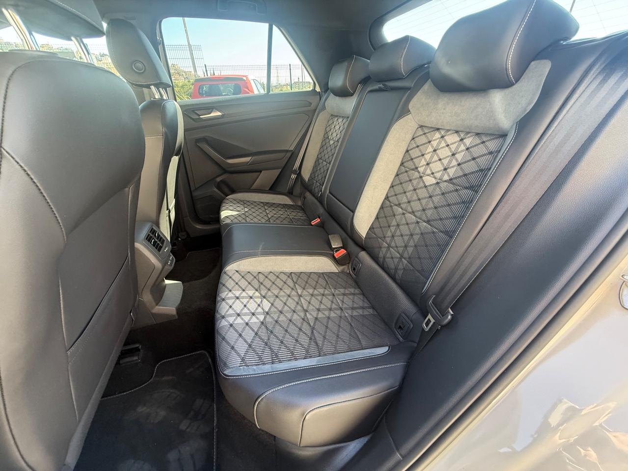 Volkswagen T-Roc 1.0 TSI R-Line