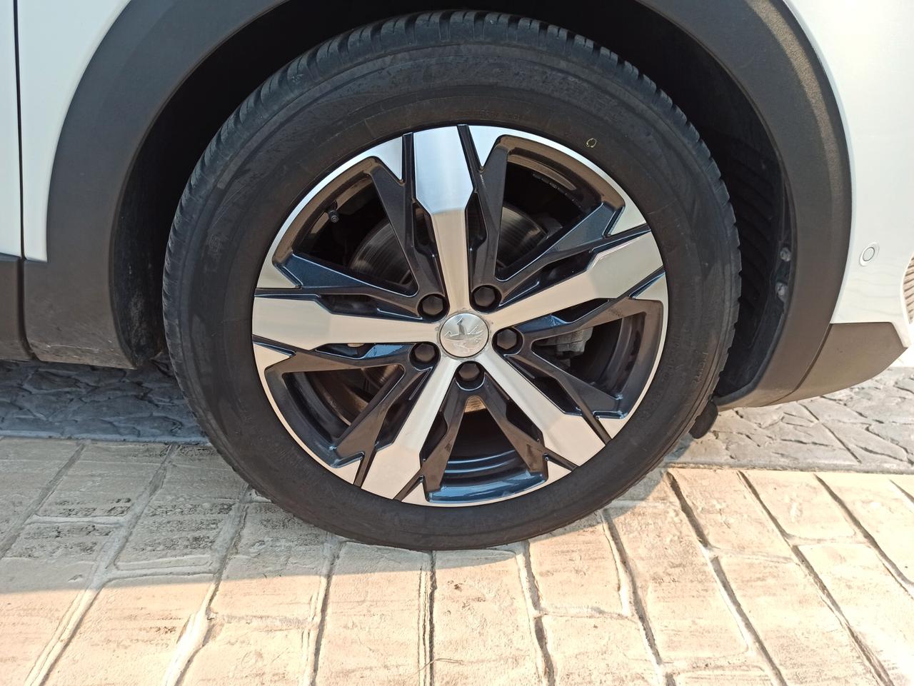 Peugeot 3008 BlueHDi 130 S&S EAT8 Allure Pack