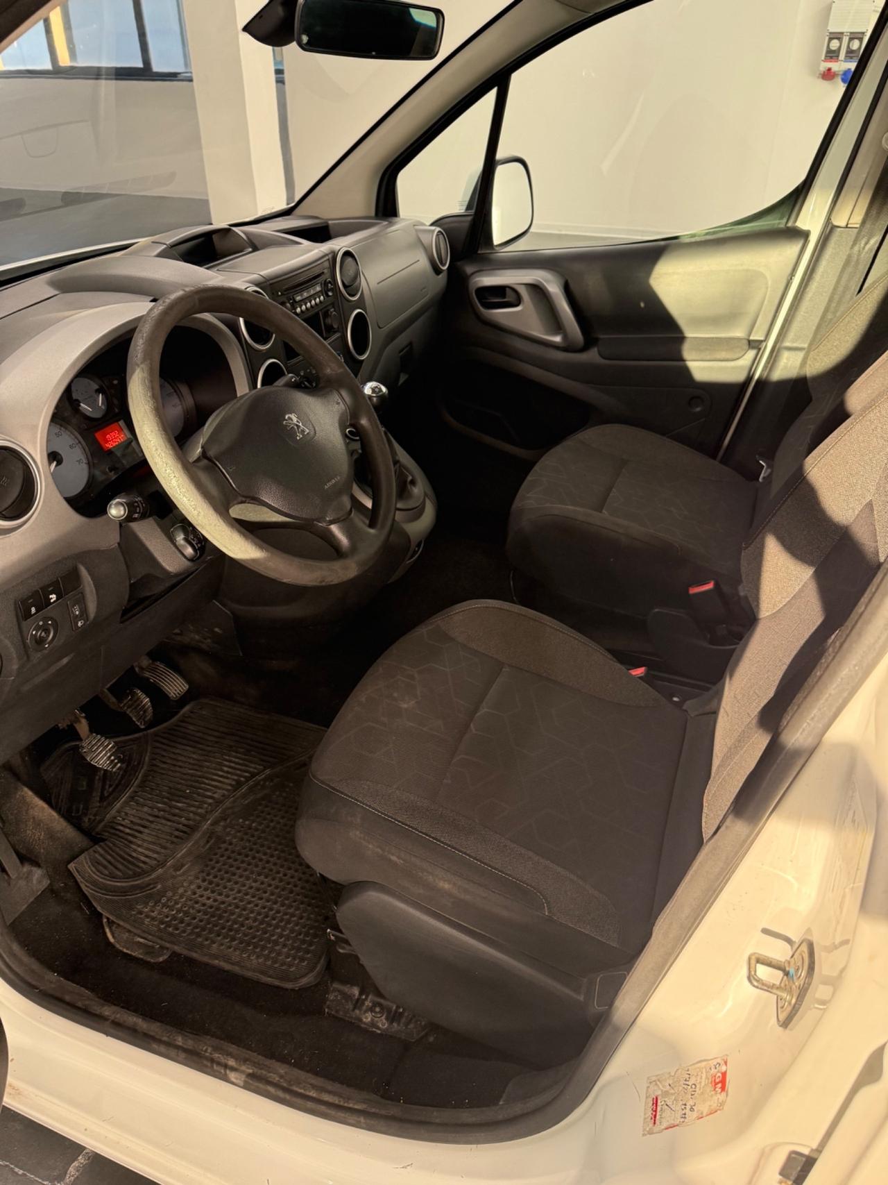 Peugeot Partner Tepee BlueHDi 100 Active