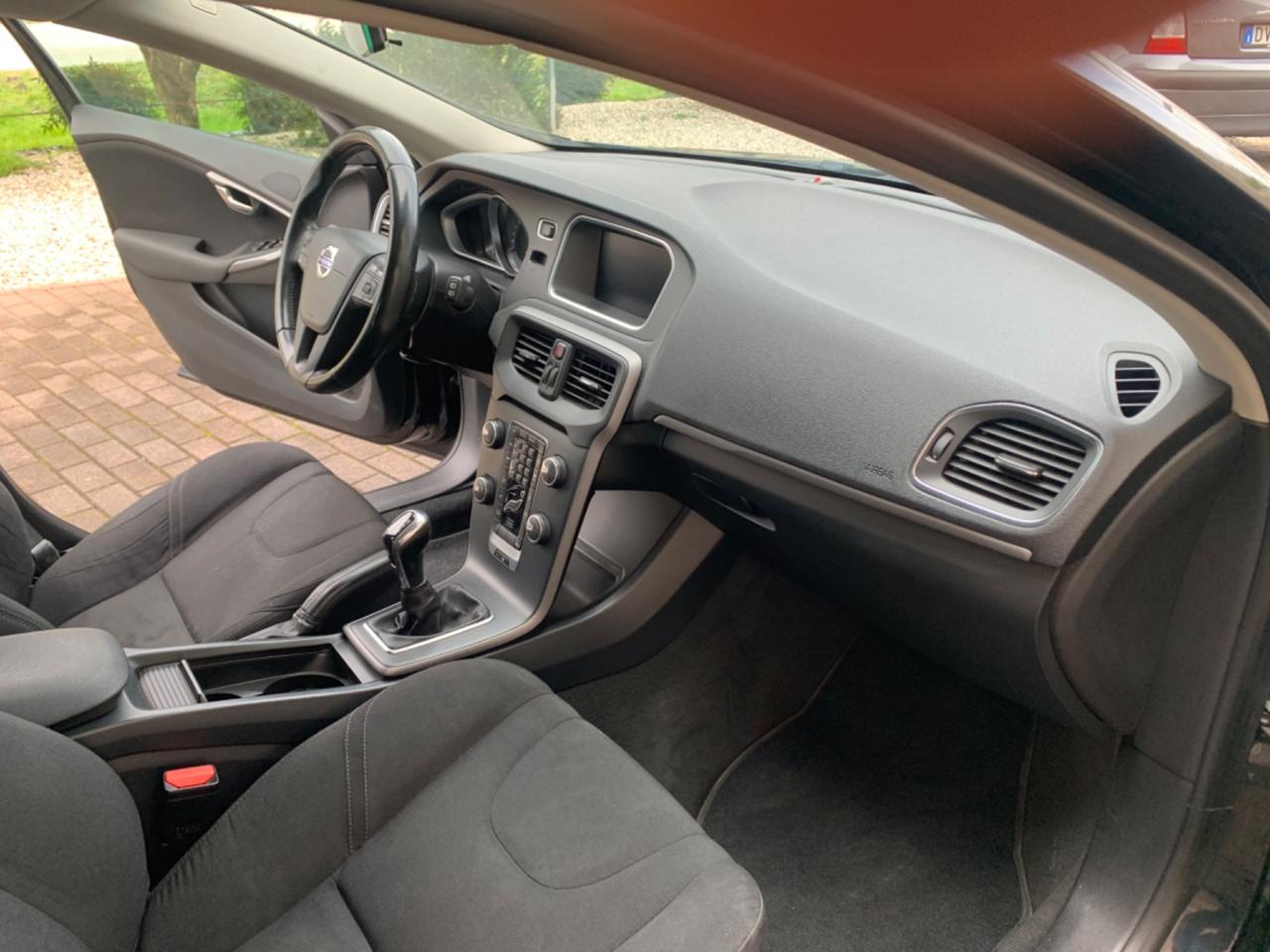 Volvo V40 D2 Business