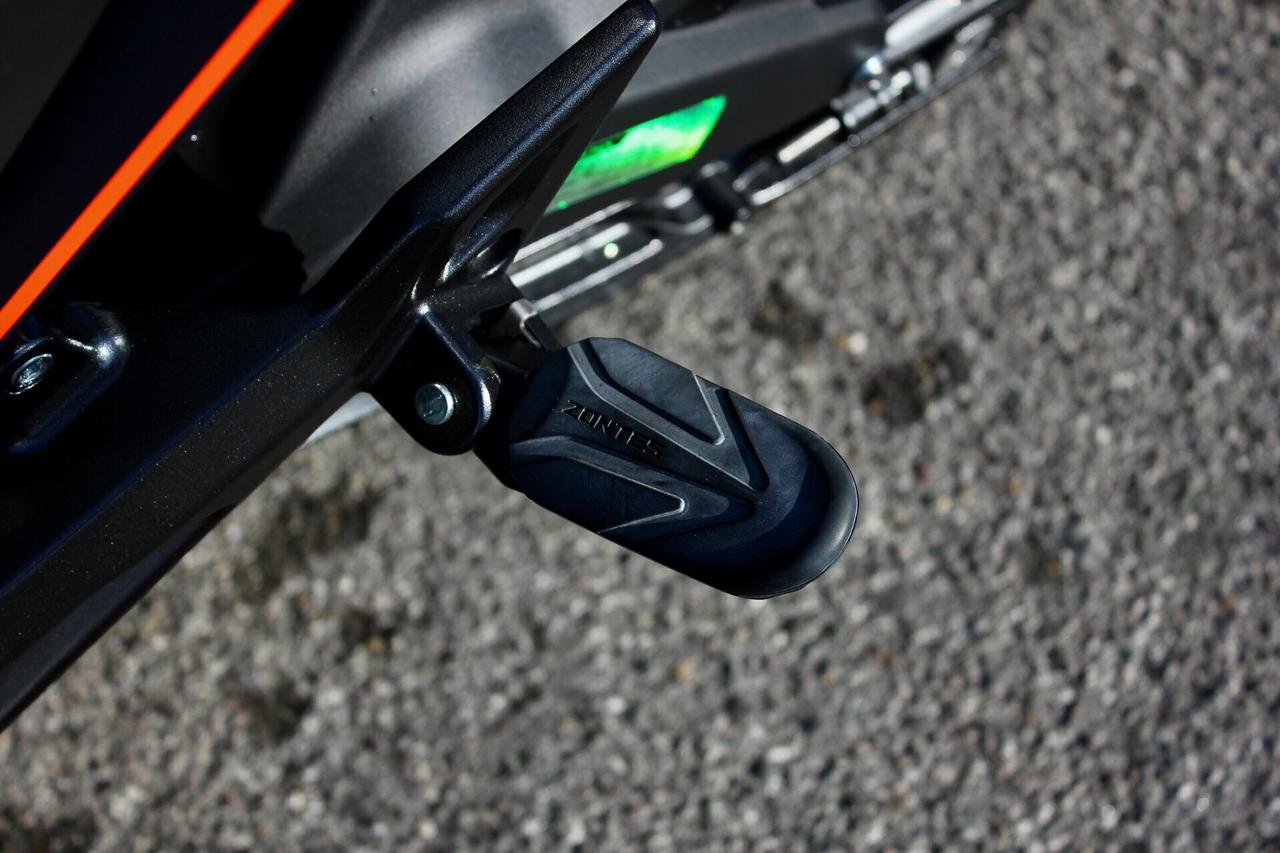 Zontes ZT 125 U SOLO 300KM FARI FULL LED DISPLAY TFT