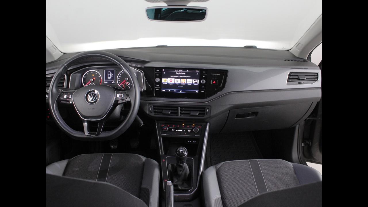 VOLKSWAGEN Polo VI 2017 - Polo 5p 1.0 tgi Highline 90cv my19