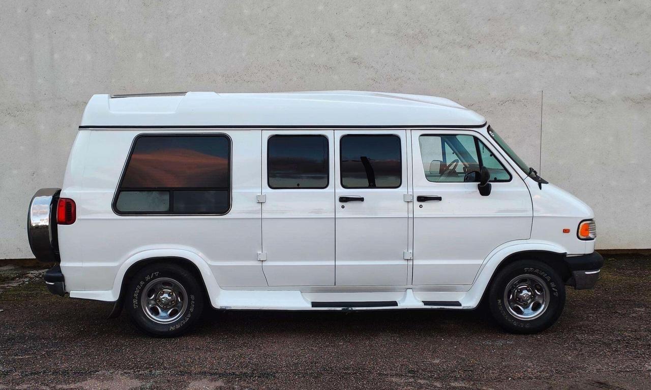 Dodge RAM Minibus Limited 5.2 V8 PESCARA