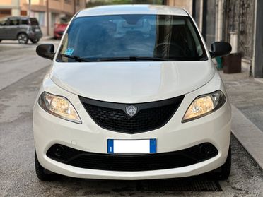 Lancia Ypsilon 1.0 5 porte Hybrid Ecochic Gold