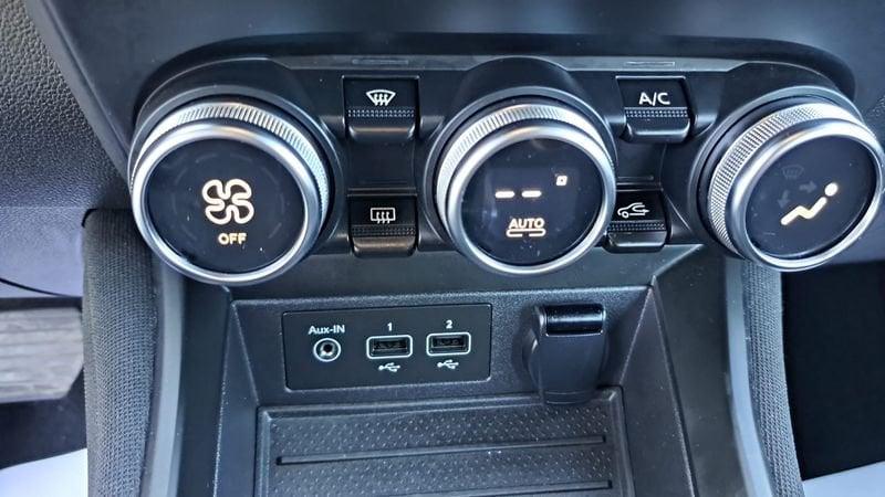Renault ZOE R110 NAVI/FARI LED BATTERIA DI PROPRIETÀ