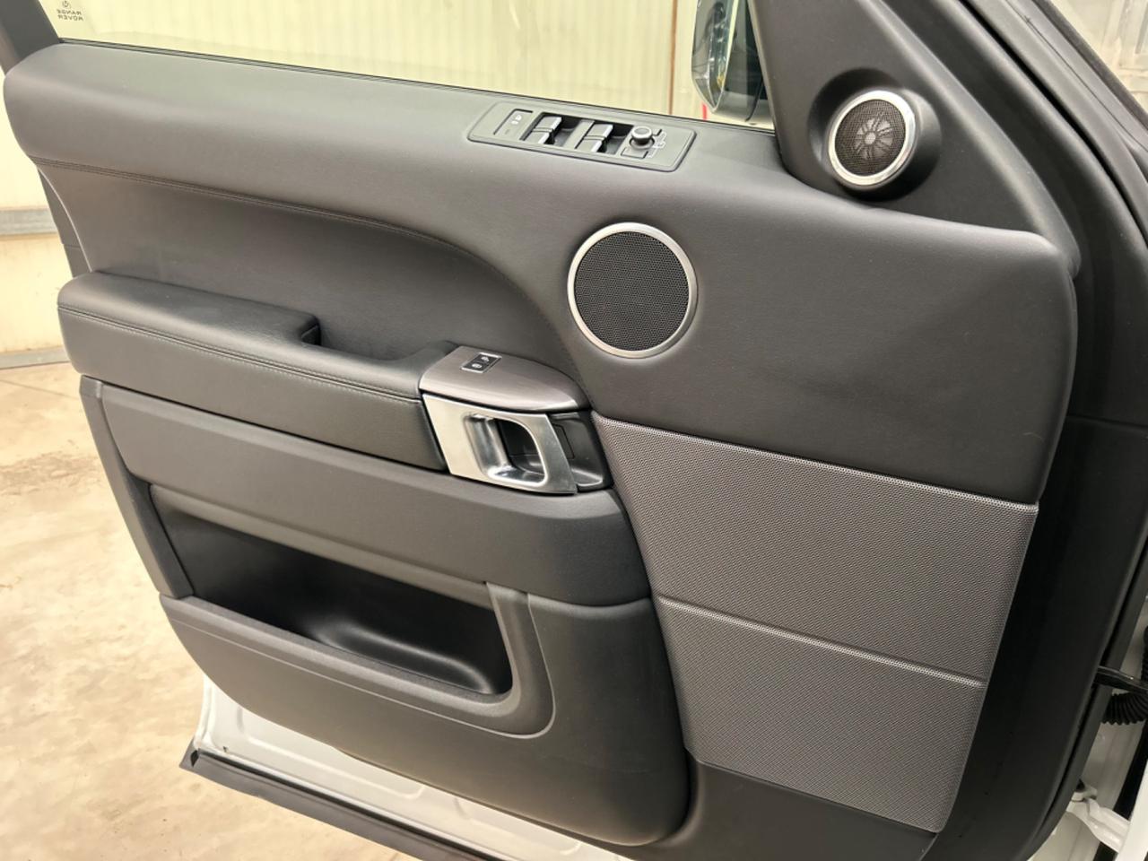 Land Rover Range Sport 3.0 TDV6 SE