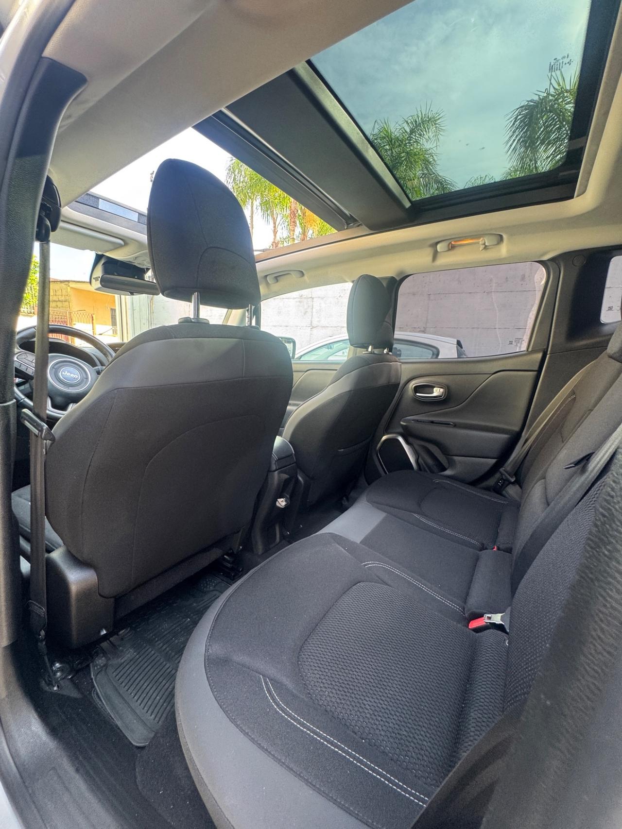 Jeep Renegade 1.3 T4 DDCT Limited