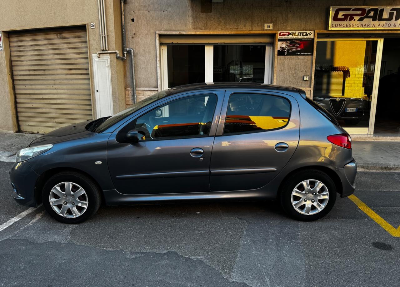 Peugeot 206 1.4 HDi 70CV NEOPATENTATI