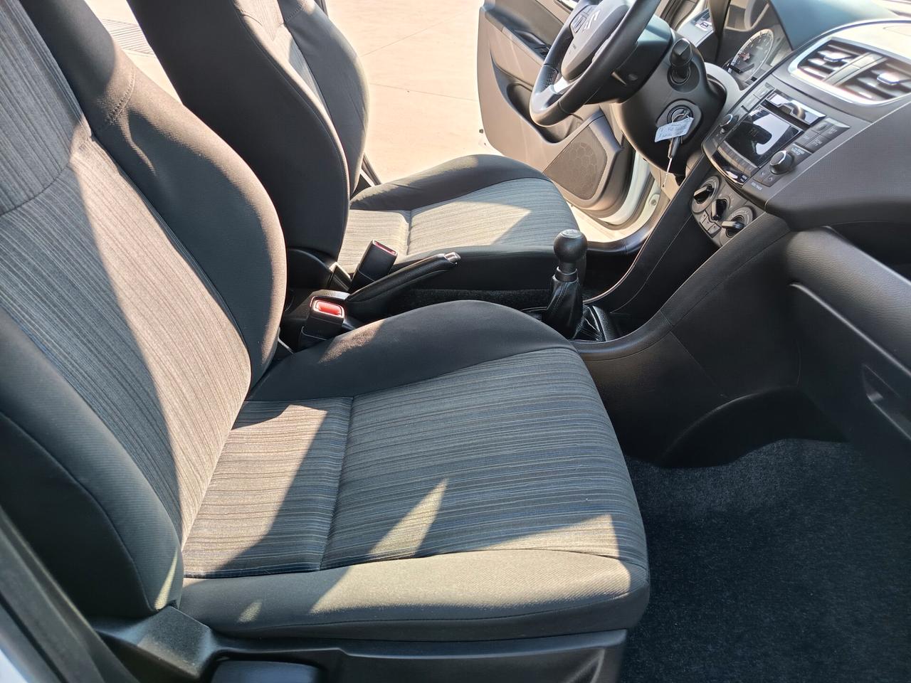 Suzuki Swift 1.2 VVT 5 porte B-Cool