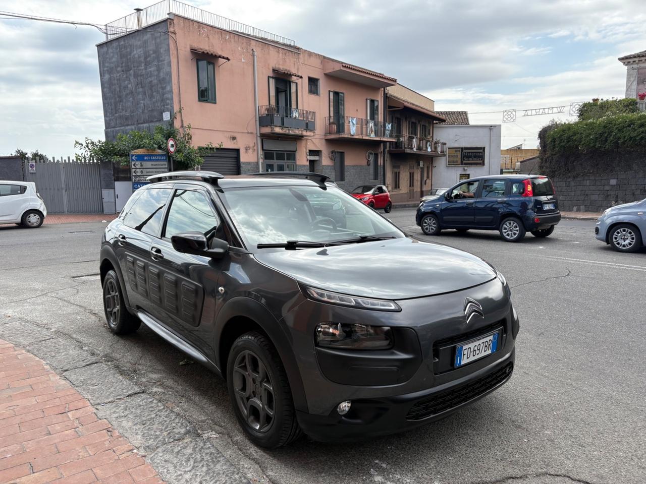 Citroen C4 Cactus BlueHDi 100 Shine 2016