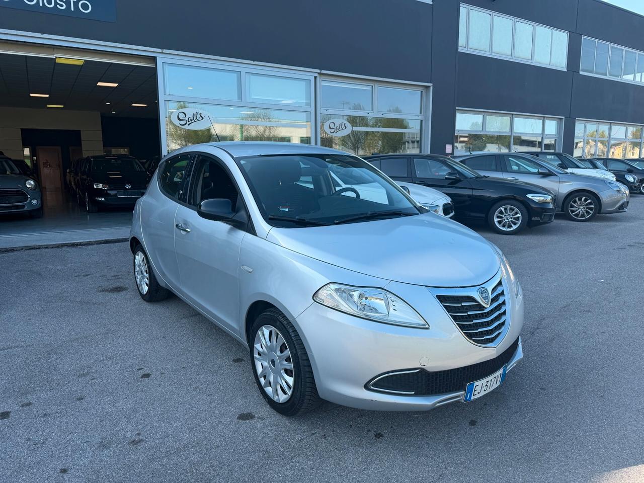 Lancia Ypsilon 1.3 MJT Neopatentati