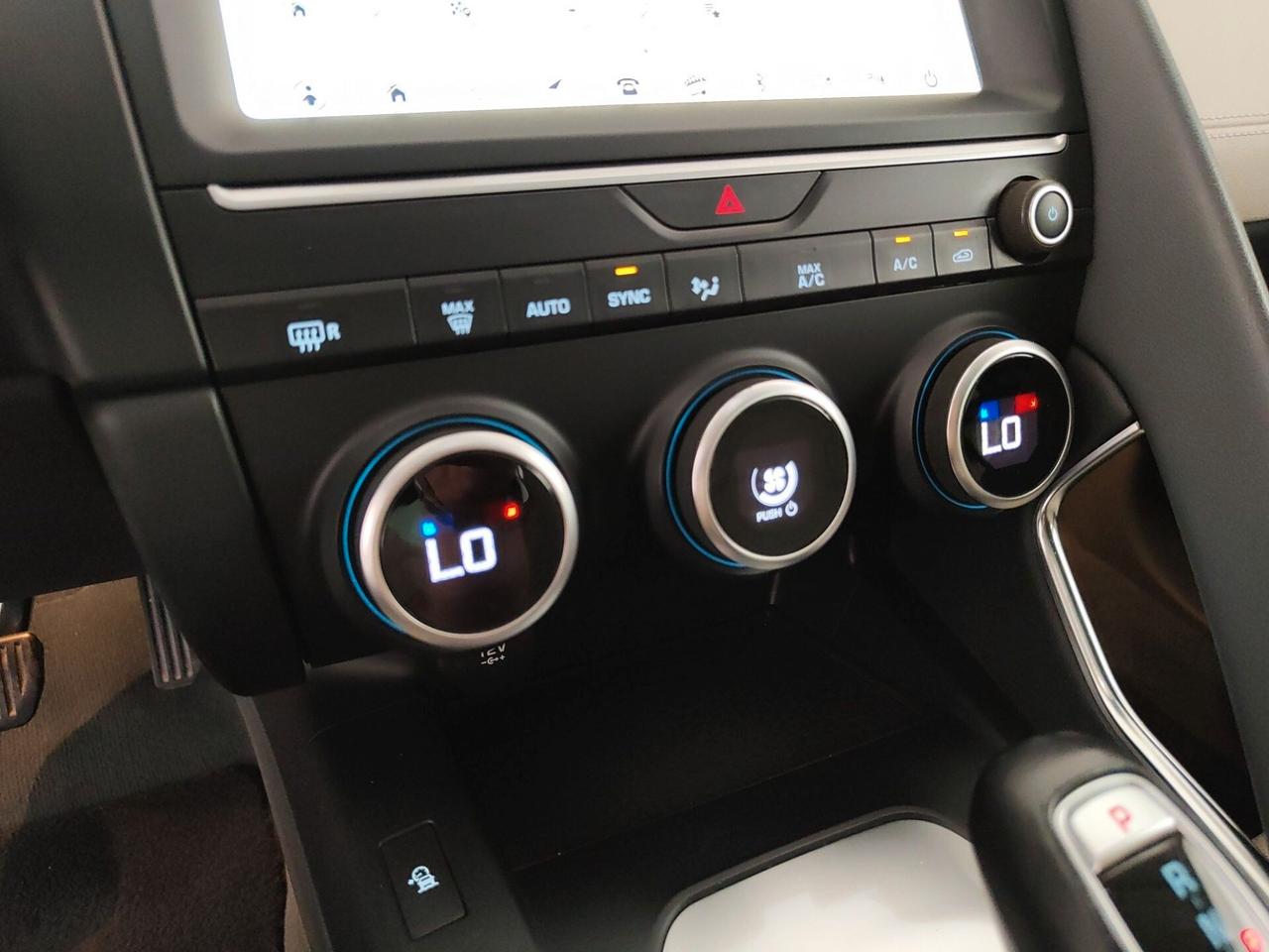 Jaguar E-Pace 2.0D 150 CV R-Dynamic S