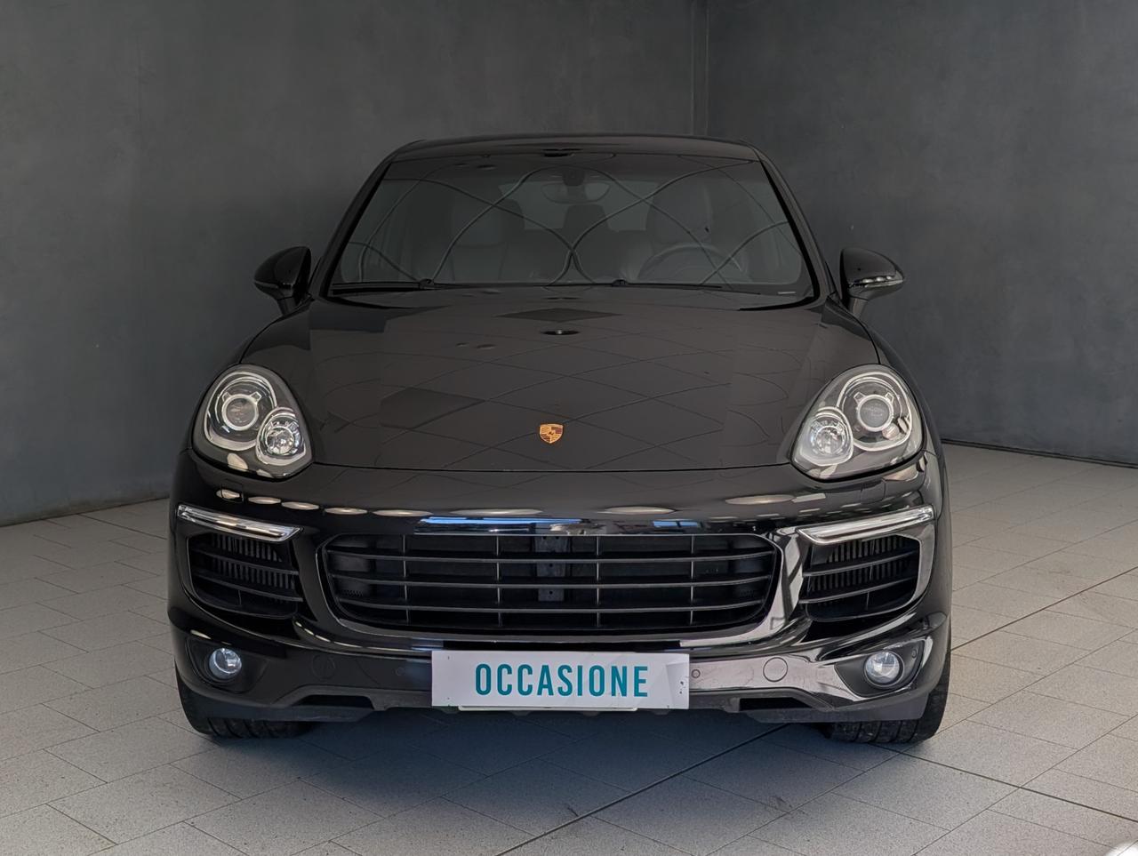 Porsche 3.0 Tiptronic Platinum Edition
