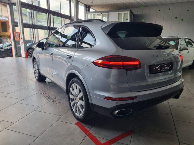 PORSCHE Cayenne 3.0 Diesel Platinum Edition