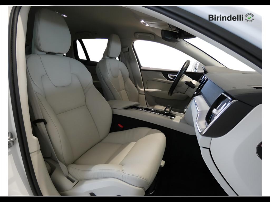 VOLVO V60 (2018-->) - V60 B4 (d) Geartronic Momentum Business