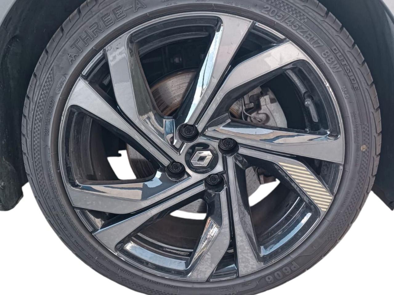 Renault Clio Full Hybrid E-Tech 145 CV 5 porte Engineered