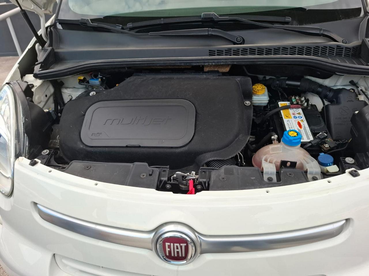 FIAT 500 L 1.3 MJT 95 CV TREKKING C. AUTO