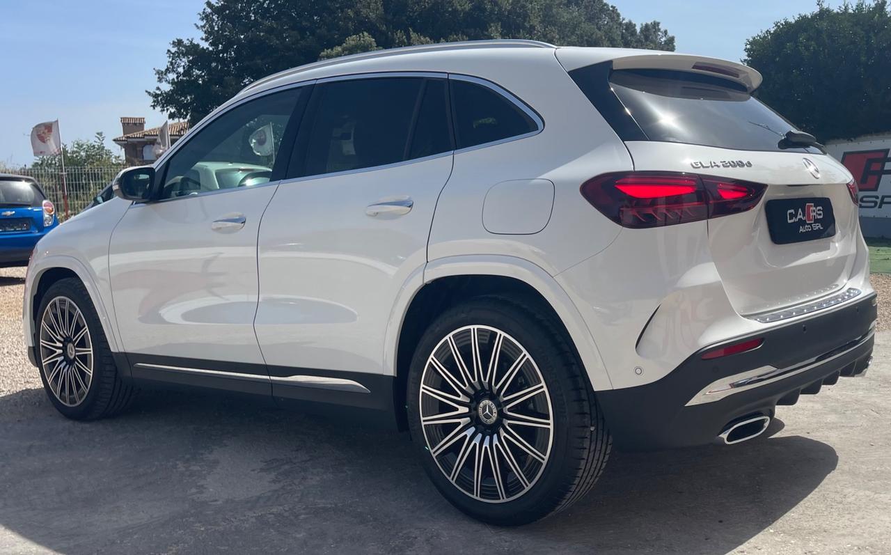 Mercedes Benz GLA200d Premium AMG 2.0 Turbo 150cv