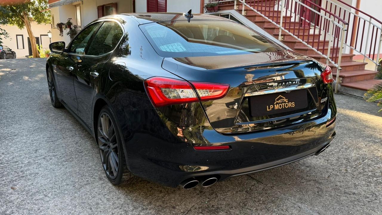 Maserati Ghibli V6 Diesel 275 CV Gransport