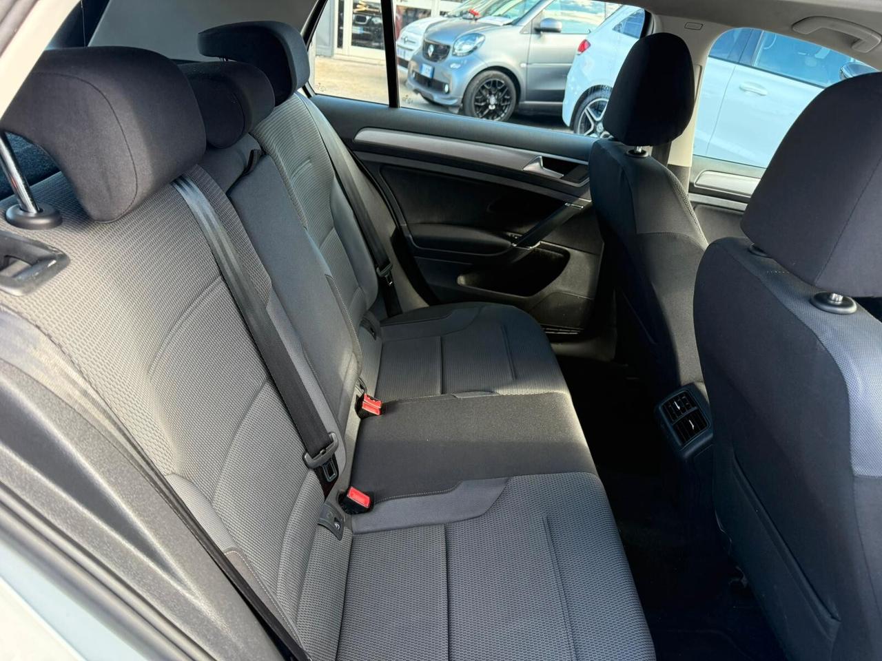 VW Golf 7 1.6 TDI 110cv 5 Porte Unipro e Finanziabile