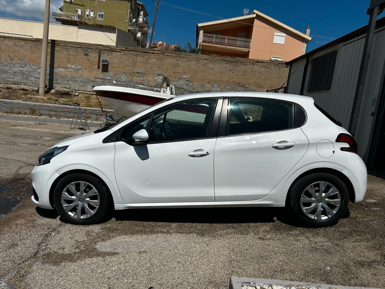 Peugeot 208 BlueHDi 100 S&S 5 porte Allure