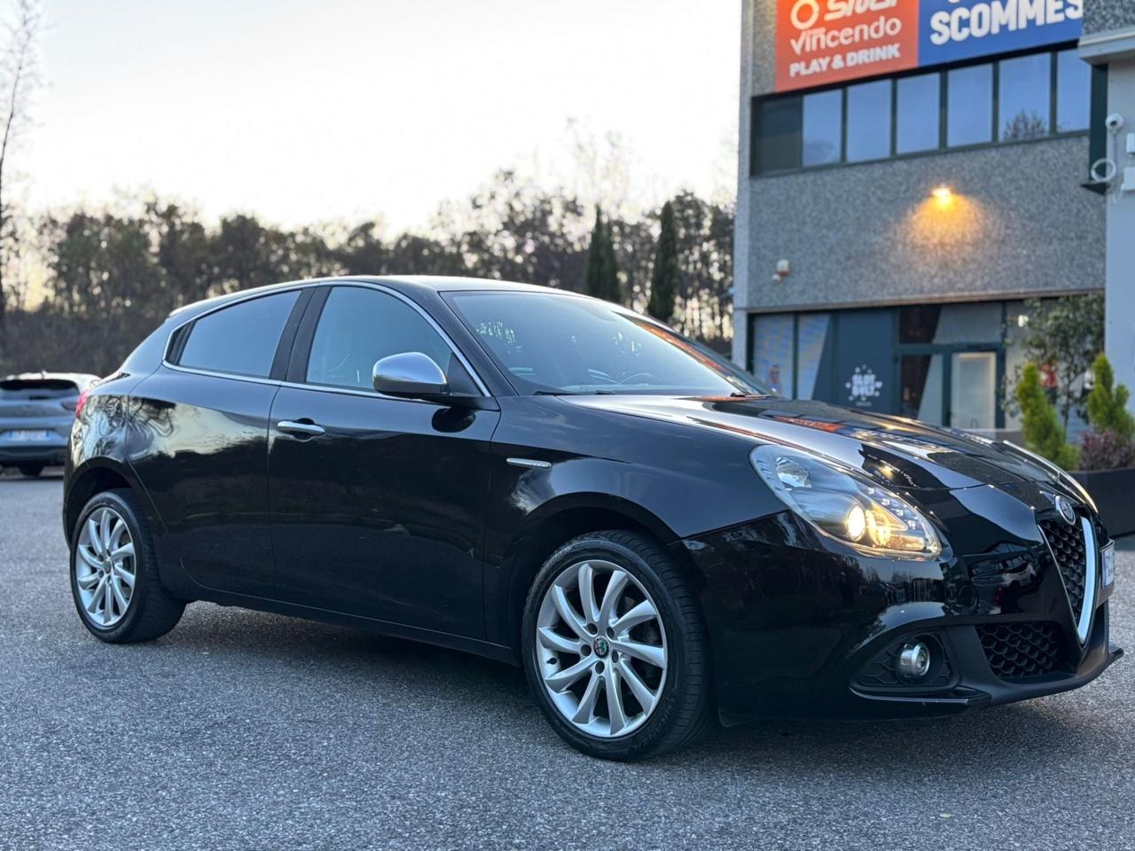 Alfa Romeo Giulietta 1.6 JTDm-2 120 CV Distinctive