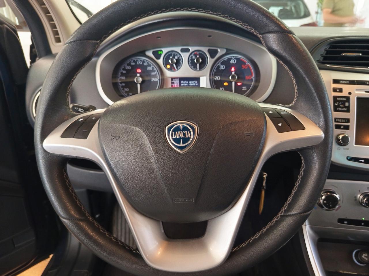 Lancia Delta 1.6 MJT DPF Platino, 111 Mila chilometri ok neopatentati