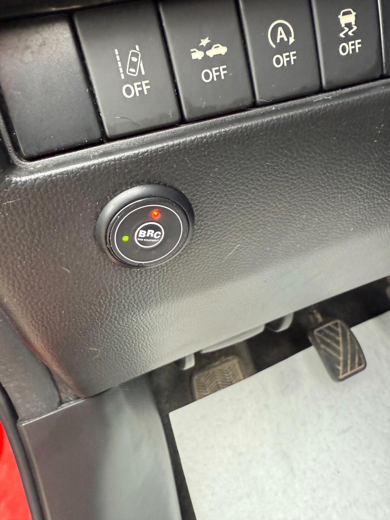 " UNA CHICCA " Suzuki Swift 1.2 Hybrid / GPL