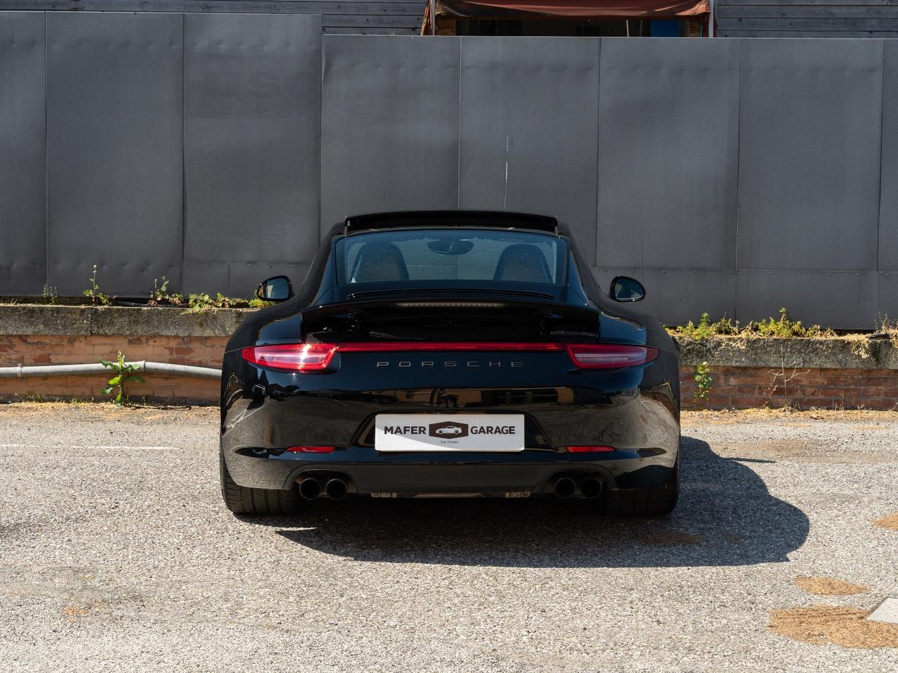 Porsche 911 3.8 Carrera 4 GTS Coupé
