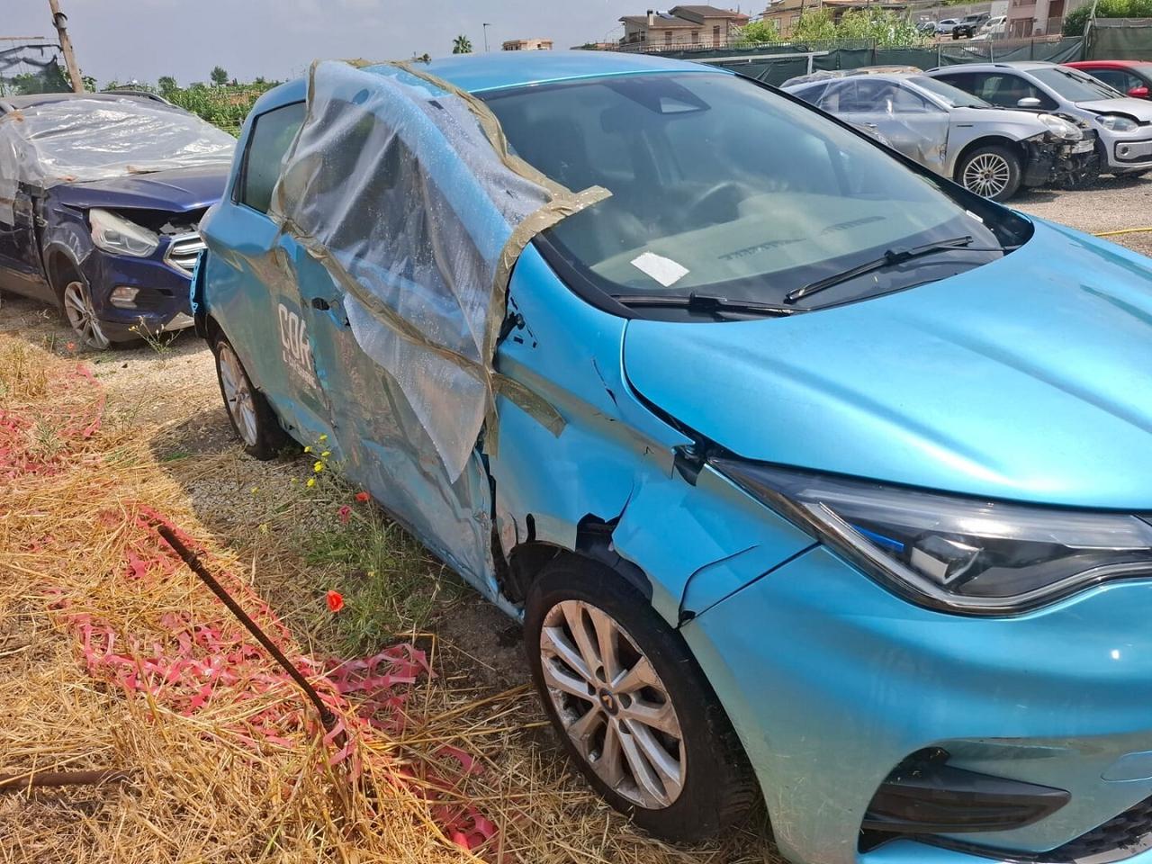 RENAULT ZOE R135 INTENS SINISTRATA FULL ELETTRIC