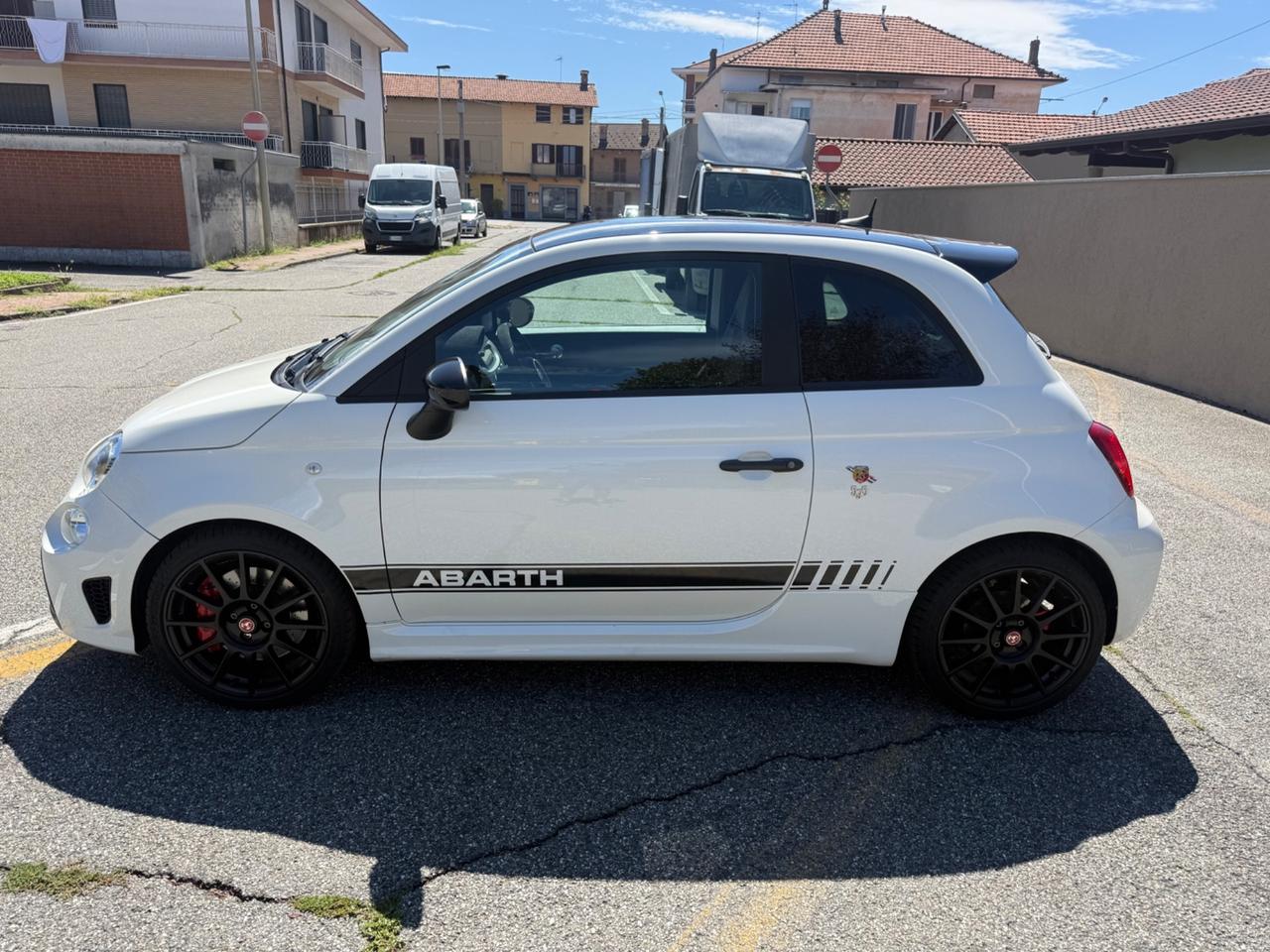 Abarth 595 1.4 Turbo T-Jet 180 CV Esseesse
