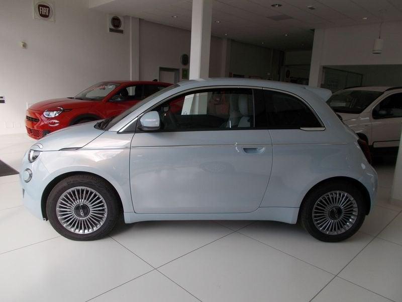 FIAT 500 Berlina 23,65 kWh ICON KM. ZERO MASSARI MARCO 338.7575187