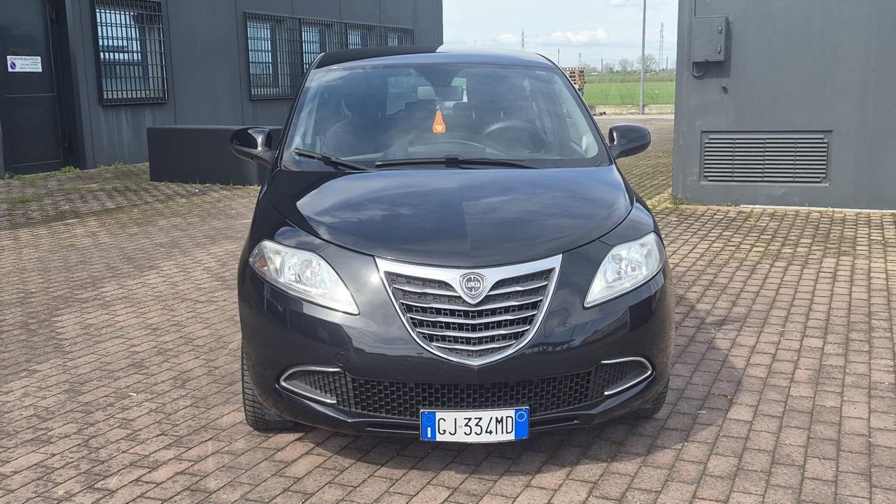 Lancia Ypsilon 1.2 69 CV 5 porte GPL Ecochic Platinum