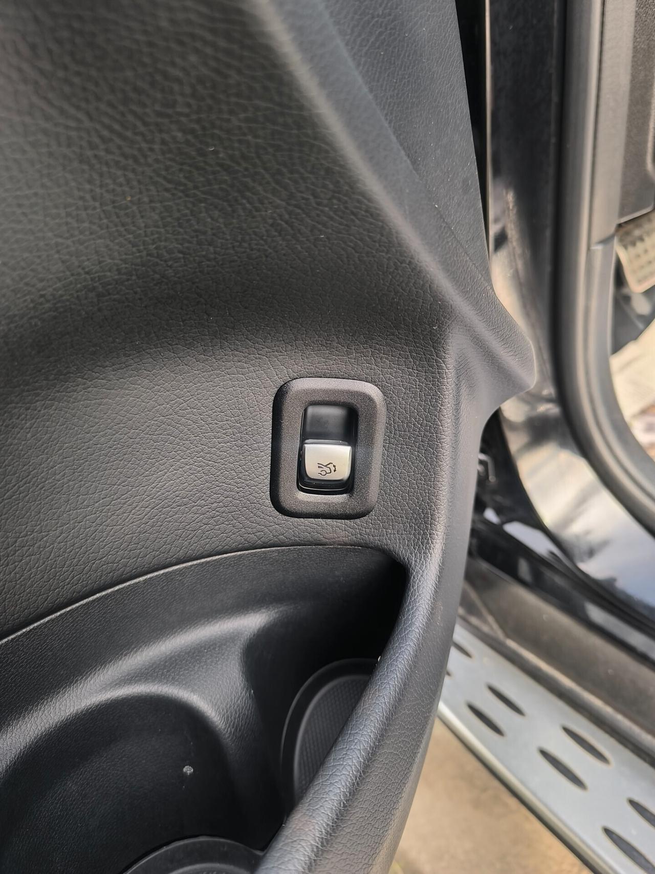 MERCEDES GLC 220 d 4MATIC COUPÉ PREMIUM AMG