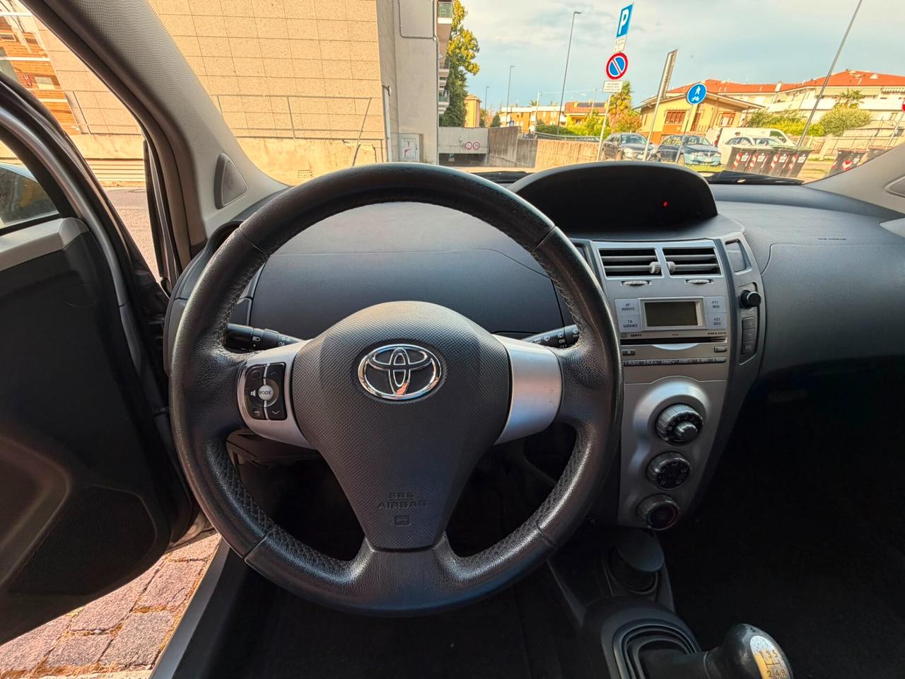 Toyota Yaris 1.3 5 porte