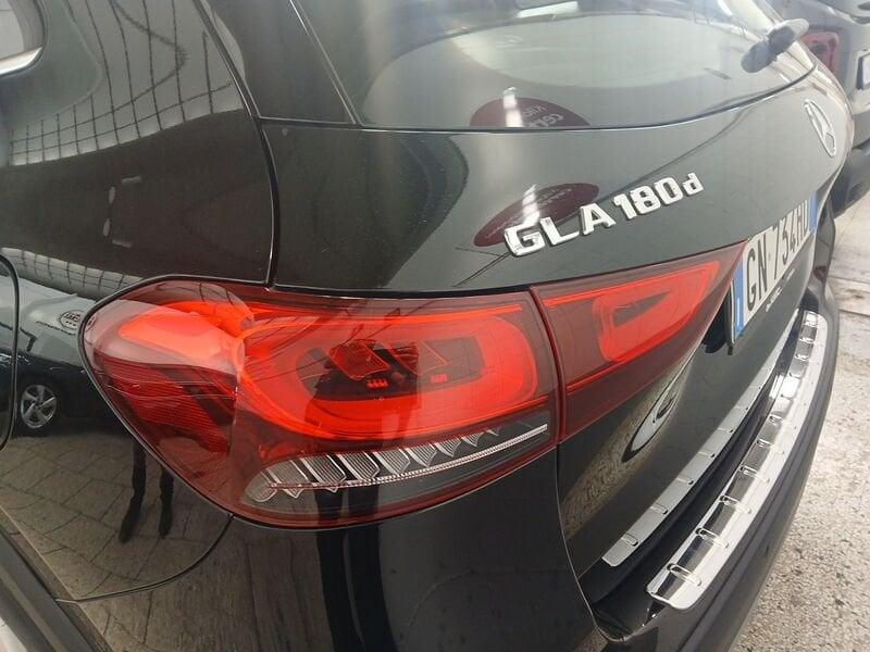 Mercedes-Benz GLA (H247) 180 d Automatic Business