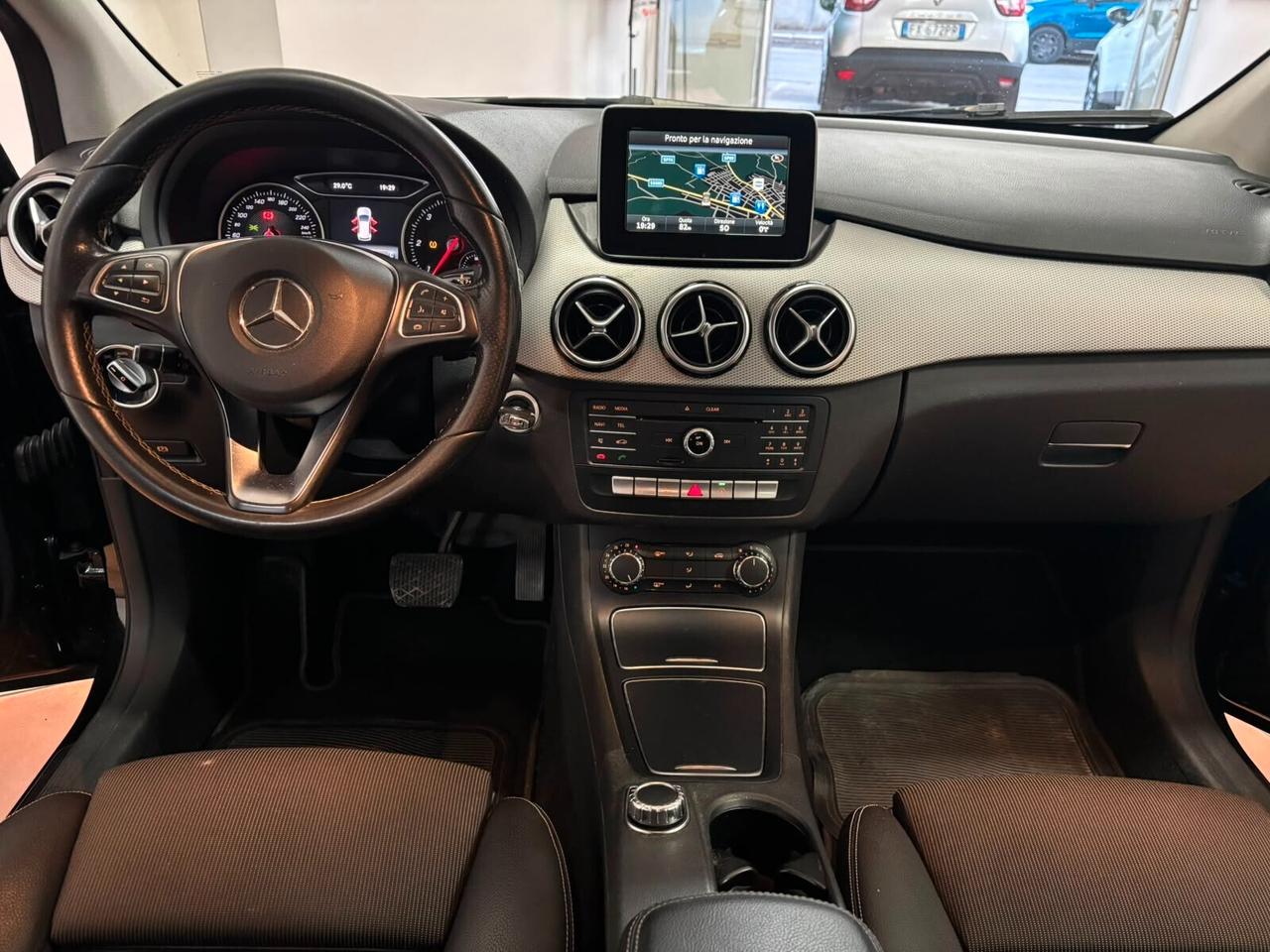 MERCEDES CLASSE B200 2017