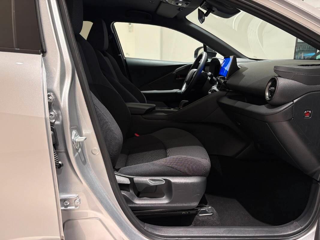 Toyota C-HR 1.8 hev Trend fwd e-cvt