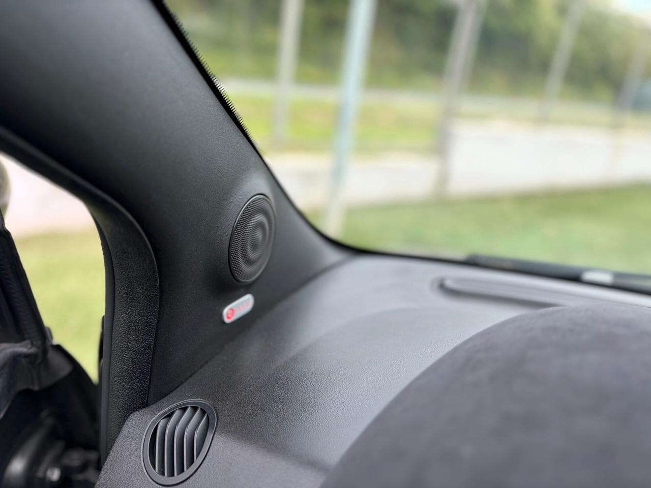 Abarth 595 C 1.4 Turbo T-Jet 180 CV Competizione 70 anniversario