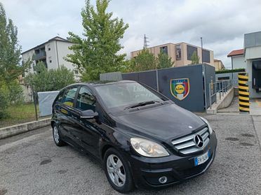 Mercedes-benz B 180 CDI anno 2011 ok neo patente