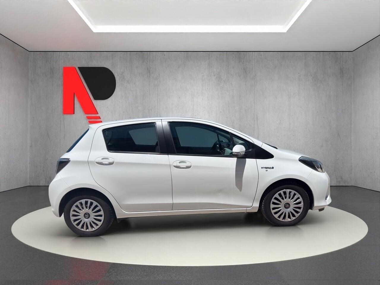 Toyota Yaris 1.5 Hybrid 5 porte Lounge