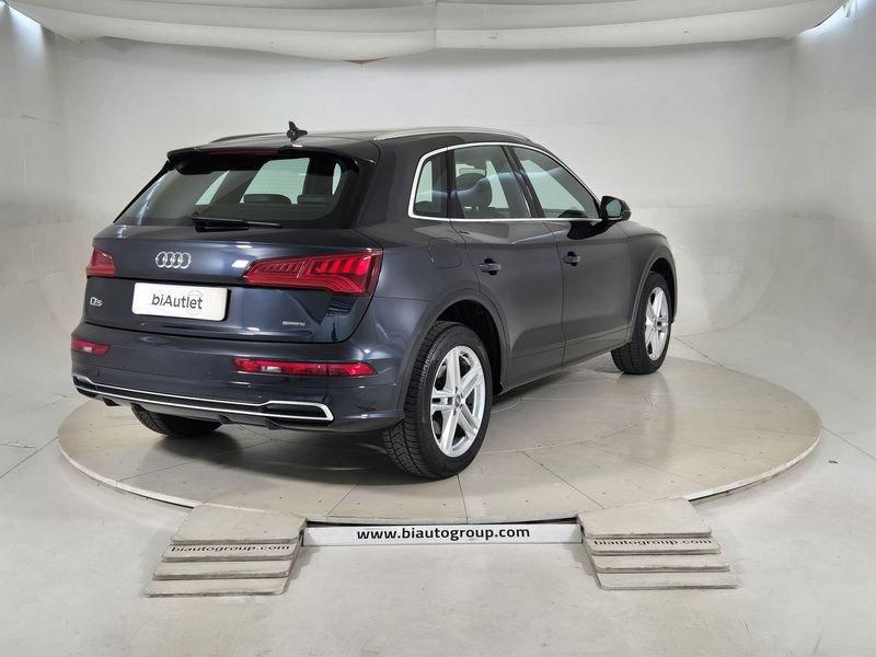 Audi Q5 II 2017 Diesel 40 2.0 tdi Business Sport quattro 190cv s-troni