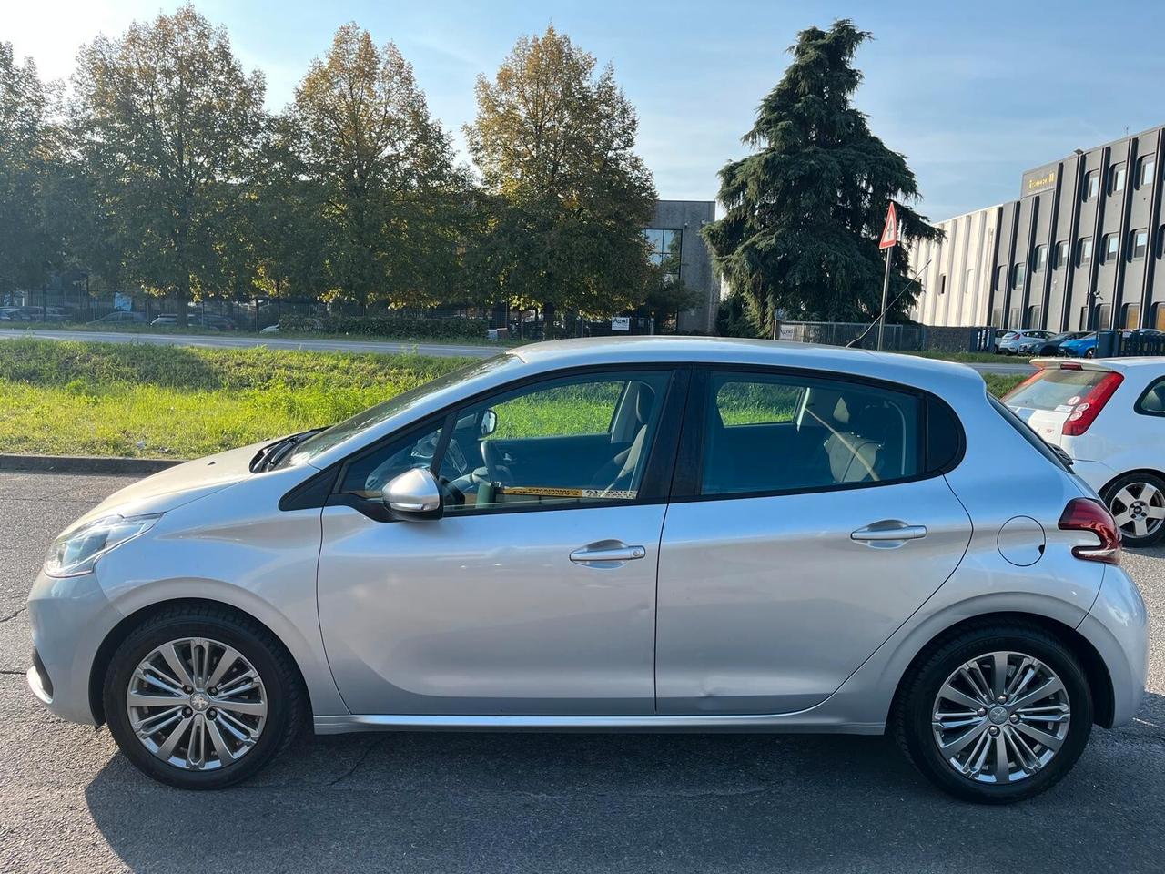 Peugeot 208 PureTech 82 5 porte Active